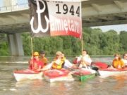 Wisłą przez miasto nieujarzmione Wisłą przez miasto nieujarzmione